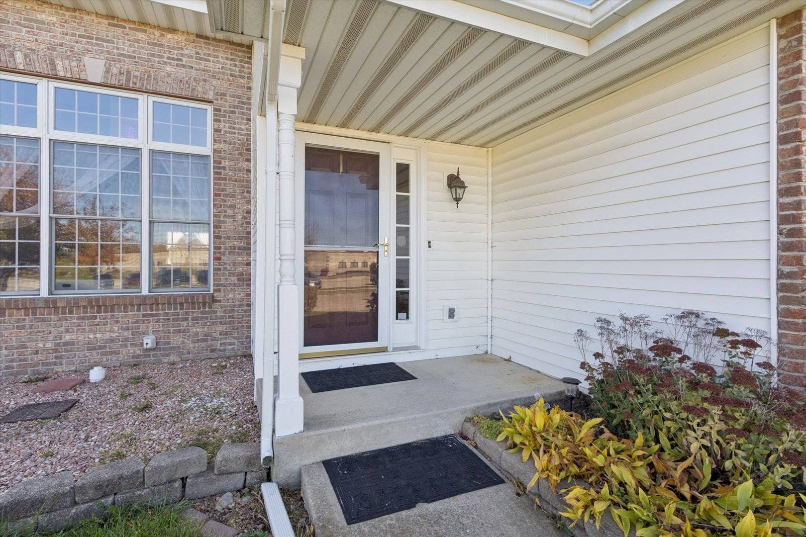 1311 Conlin CT, Belvidere, IL 61008