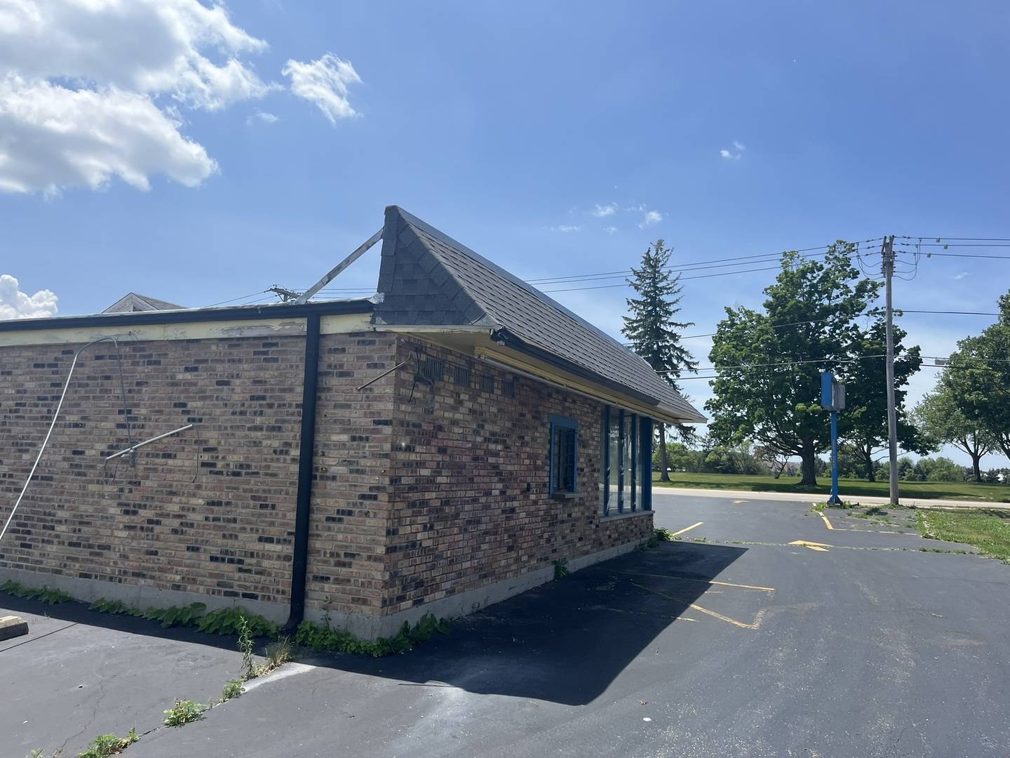 1124 N Milwaukee AVE, Libertyville, IL 60048