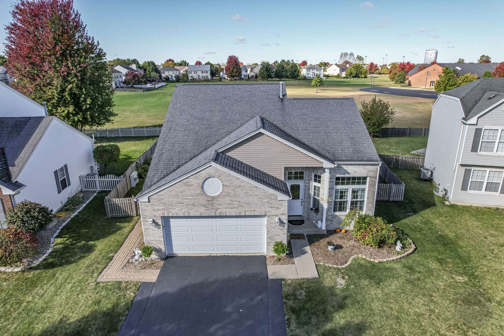 2107 Ashbrook CT, Plainfield, IL 60586