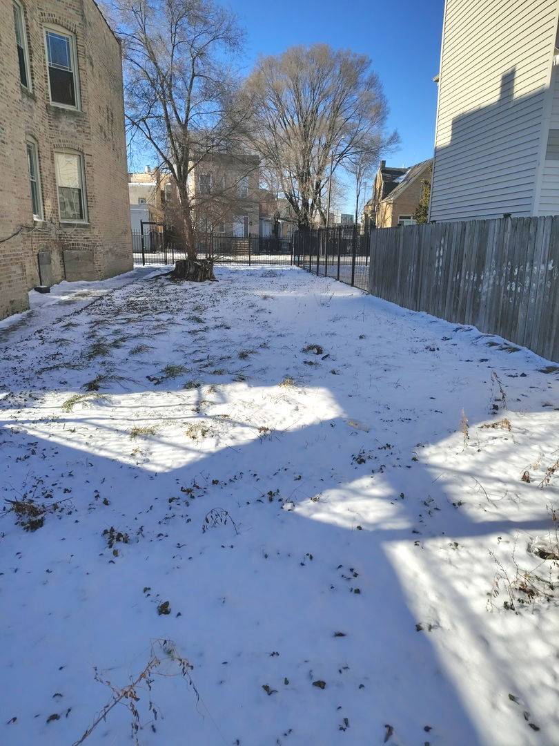 6737 S Eberhart AVE, Chicago, IL 60637