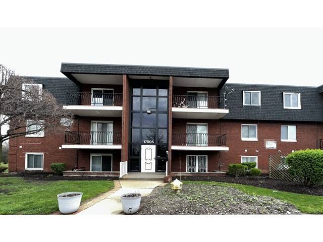 17005 Albany AVE #102, Hazel Crest, IL 60429