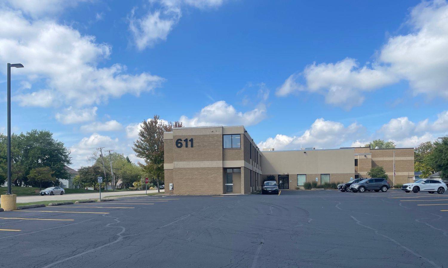 611 E Main ST, East Dundee, IL 60118