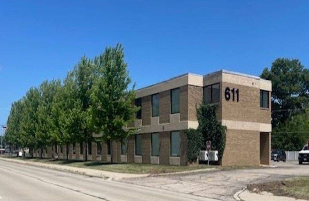 611 E Main ST, East Dundee, IL 60118