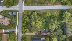 4601 Winchester AVE, Lisle, IL 60532