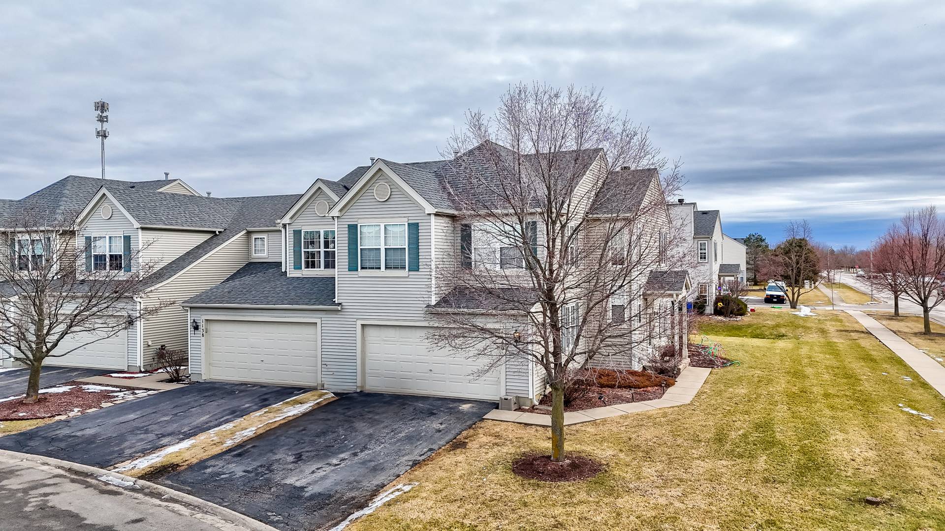 1138 CONEFLOWER CT #1138, Minooka, IL 60447