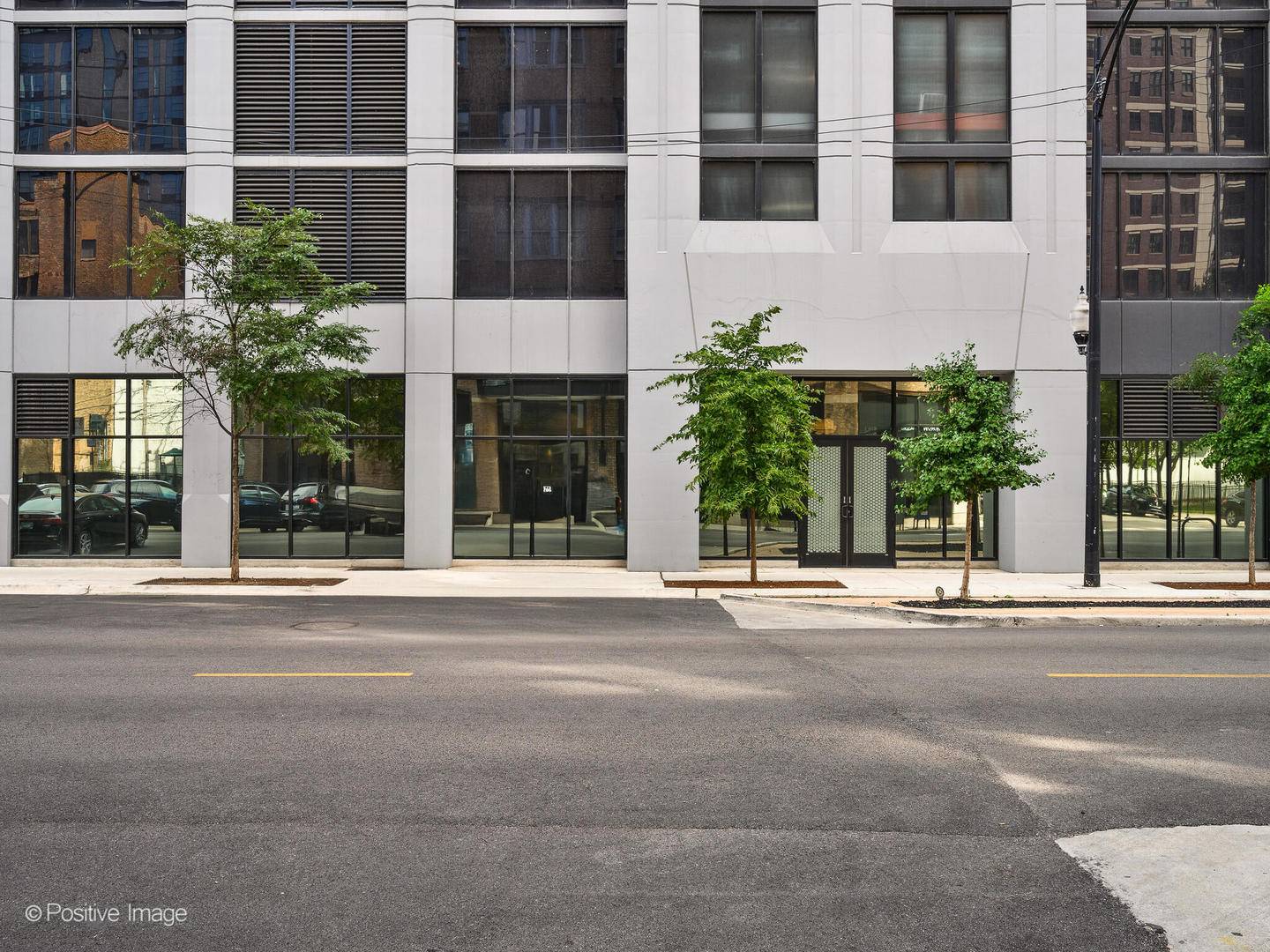 435 W Erie ST, Chicago, IL 60654