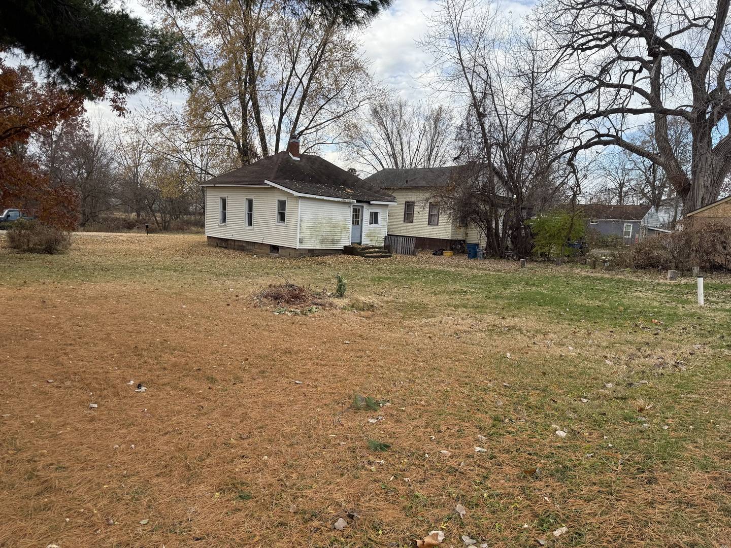 1706 Erie AVE, Savanna, IL 61074