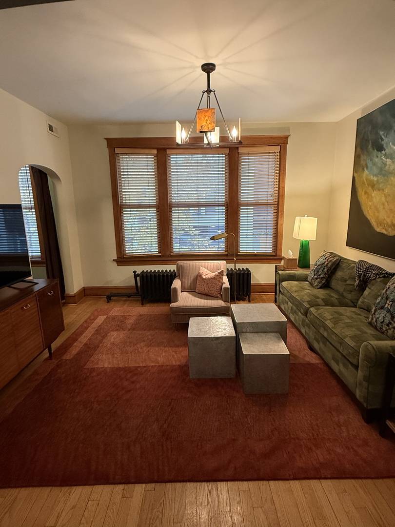 2134 N Damen AVE #2, Chicago, IL 60647