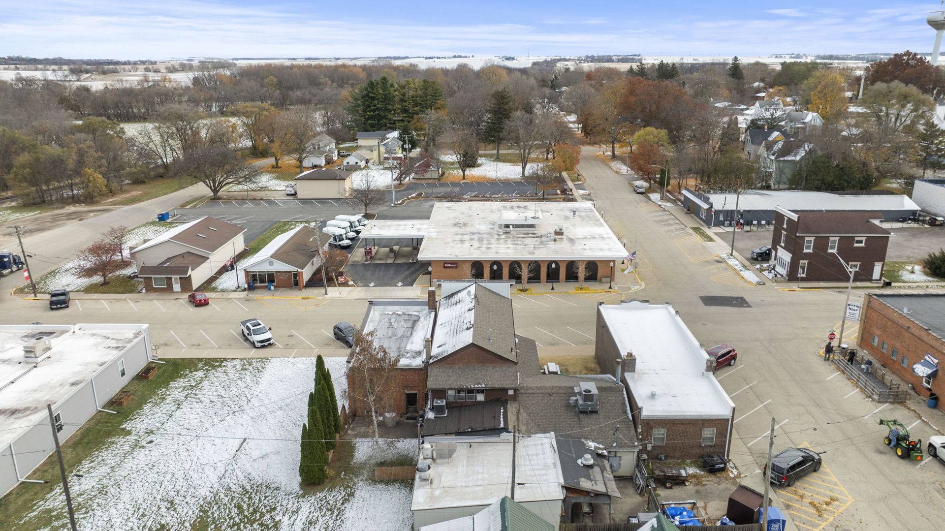 208 N Walnut ST, Stillman Valley, IL 61084