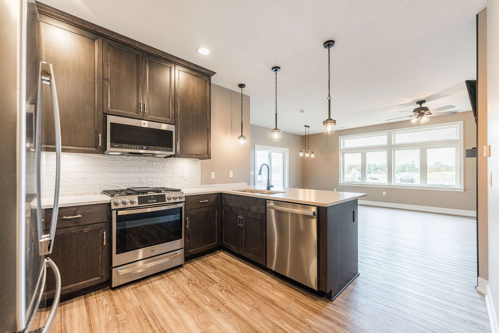 563 Stearn DR #563, Genoa, IL 60135