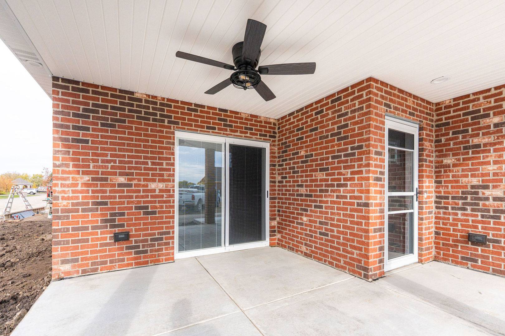 563 Stearn DR #563, Genoa, IL 60135