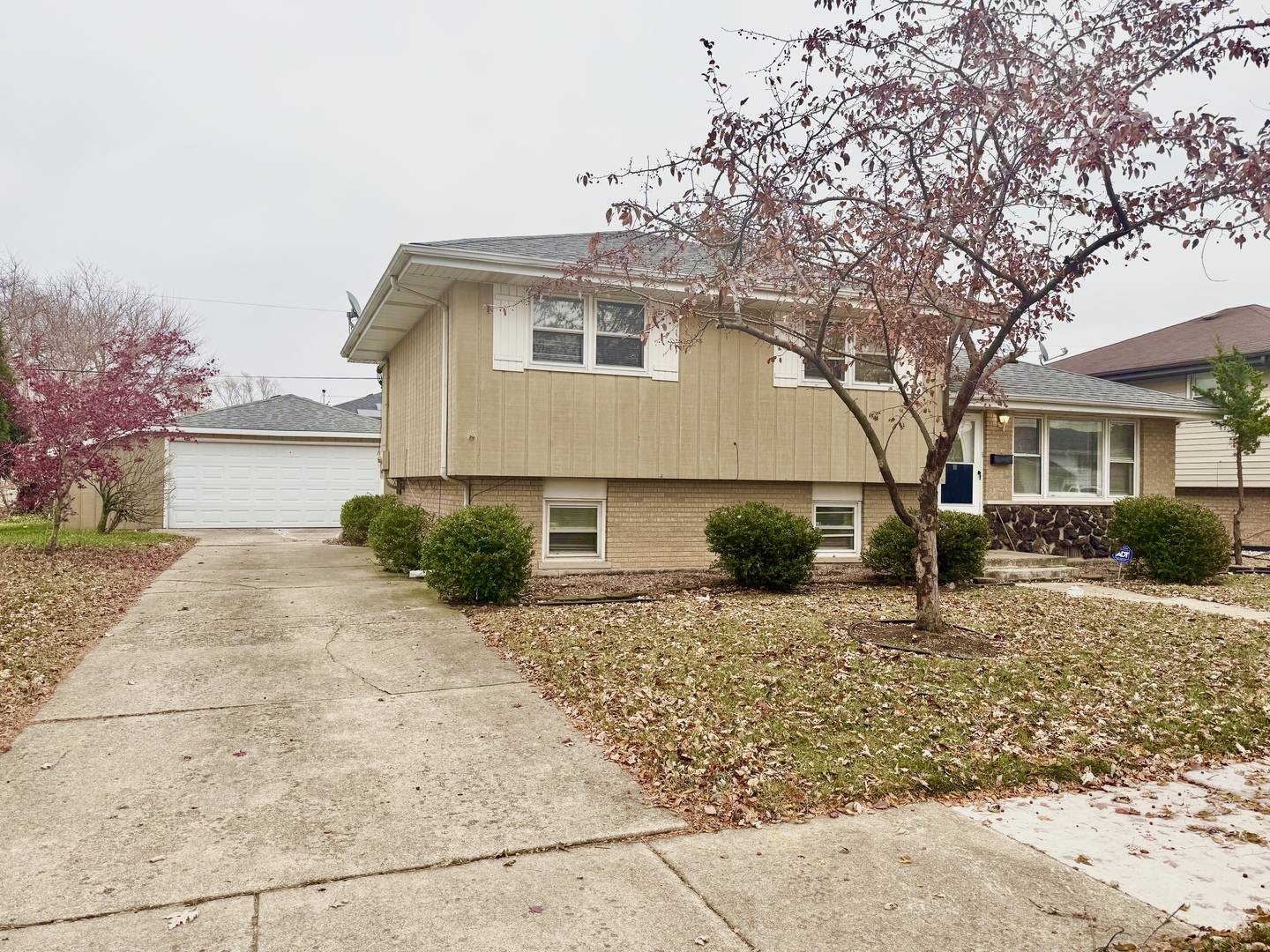 16109 Prairie AVE, South Holland, IL 60473