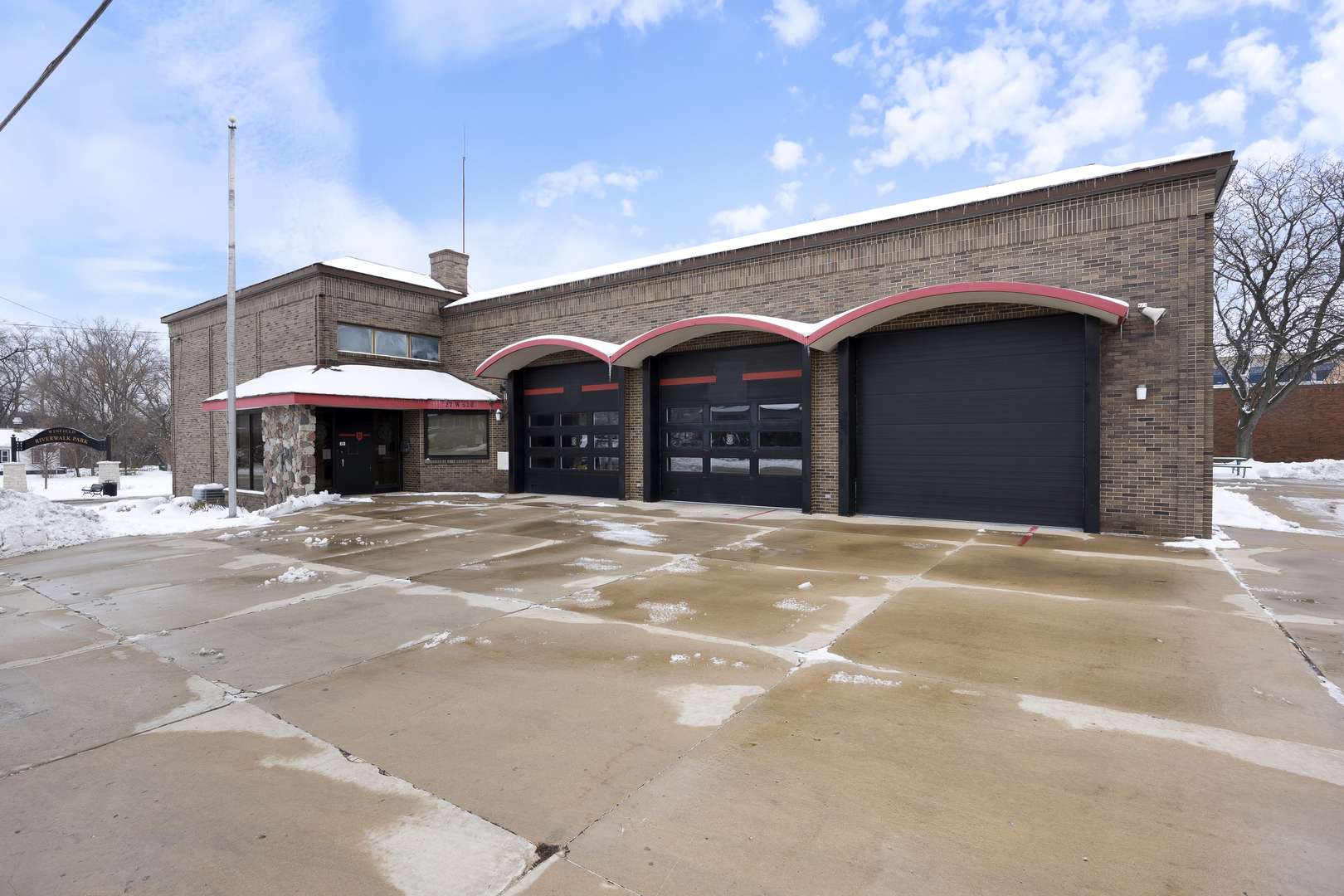 27W530 High Lake AVE, Winfield, IL 60190