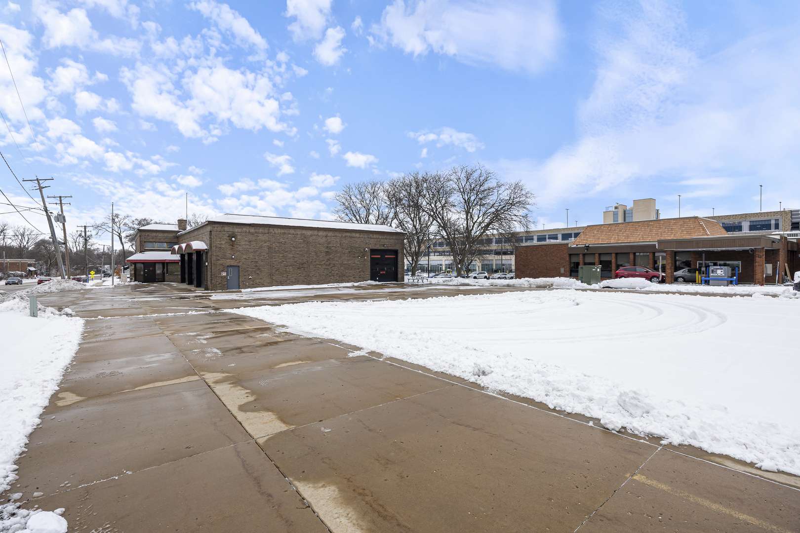 27W530 High Lake AVE, Winfield, IL 60190