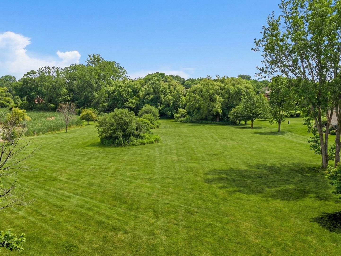 25 Cutters Run, South Barrington, IL 60010