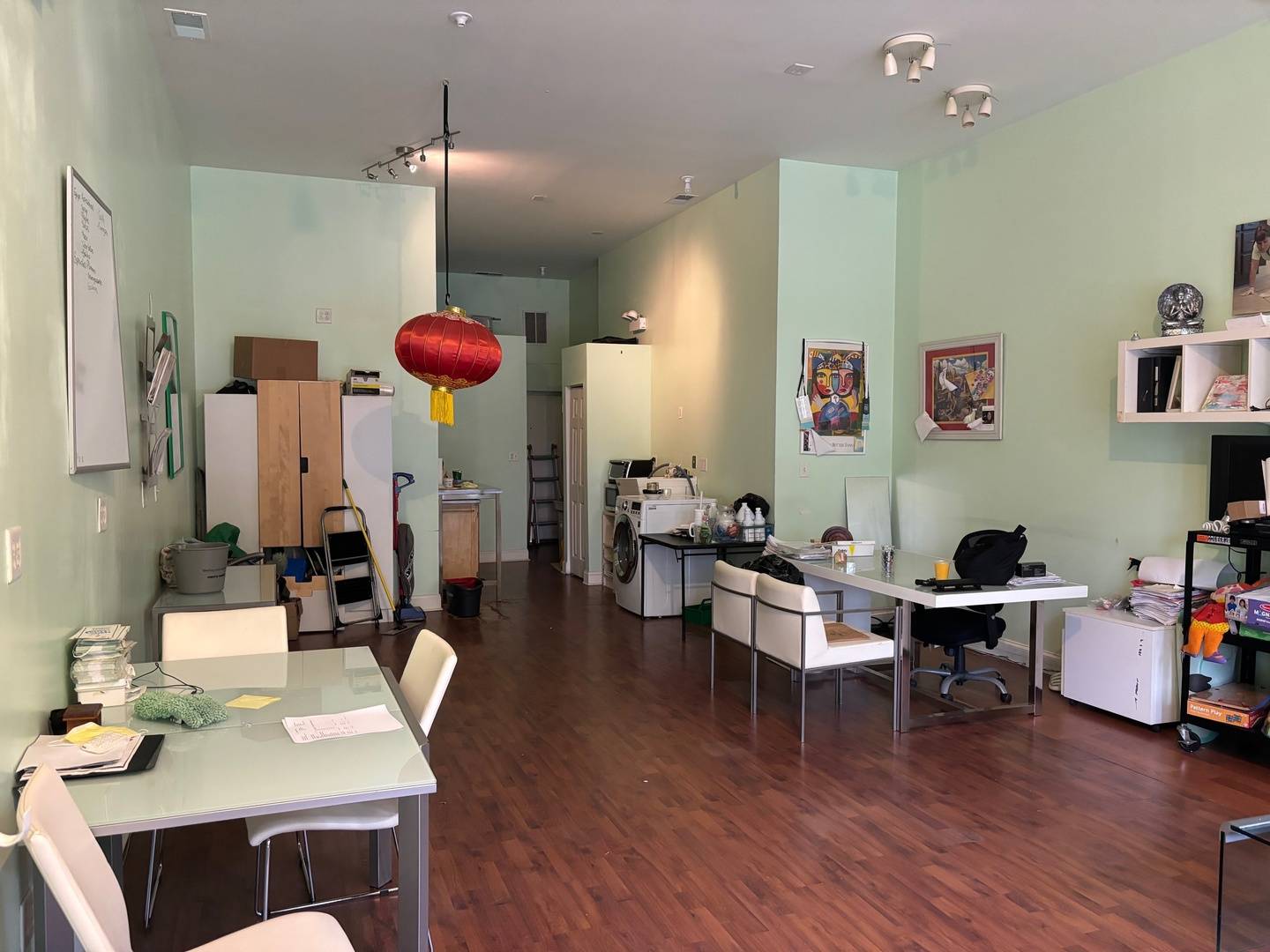215 E 31st ST, Chicago, IL 60616
