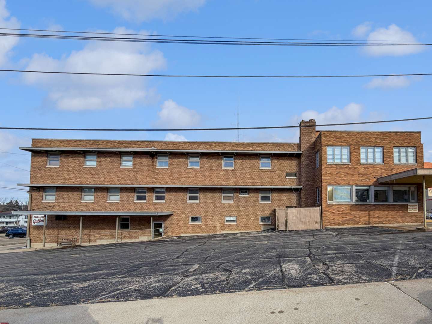 222 W Exchange ST, Freeport, IL 61032