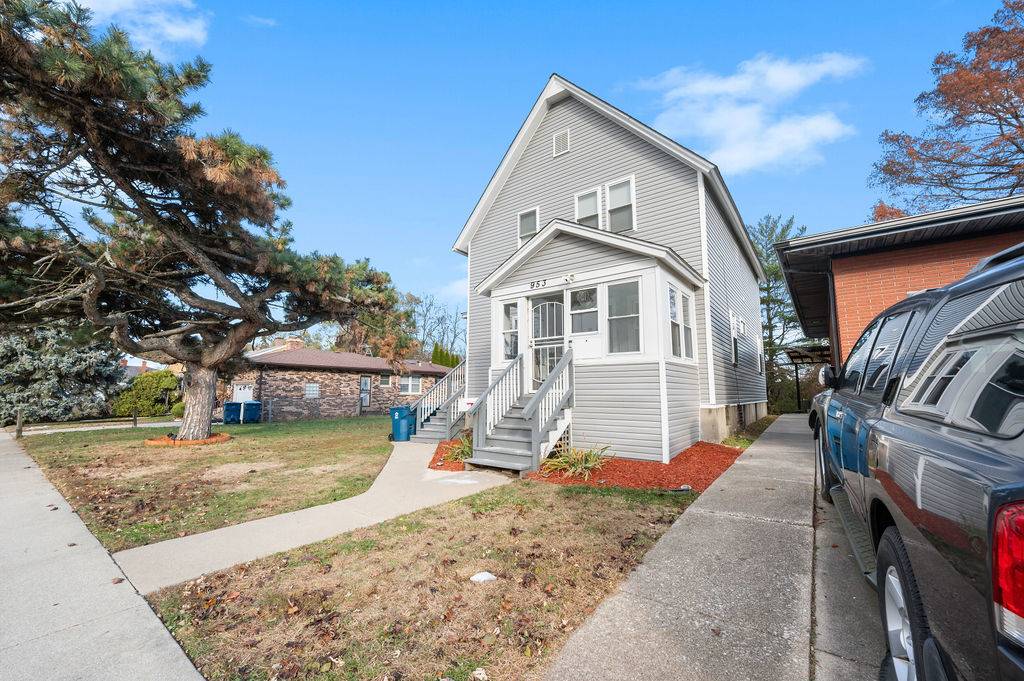 953 Hirsch BLVD, Calumet City, IL 60409