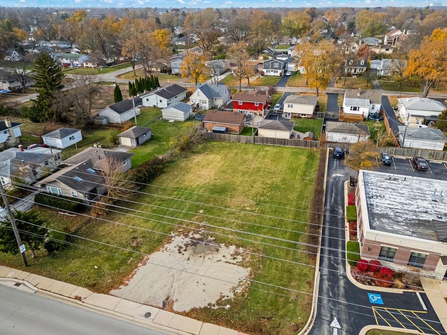 3918 N CASS AVE, Westmont, IL 60559