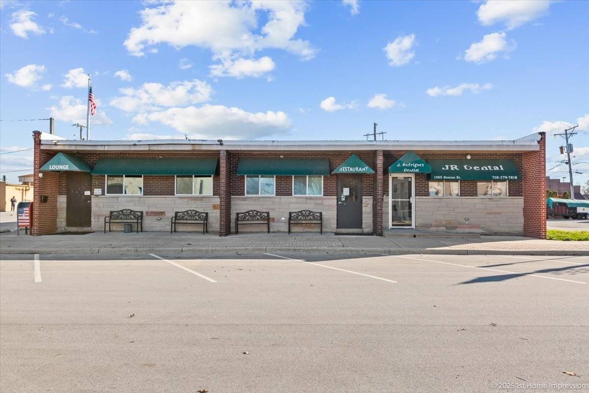 1361 Benton ST, Crete, IL 60417