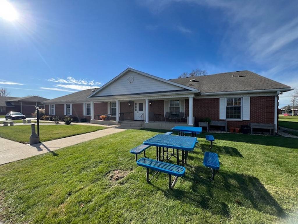 2030 N Seminary AVE, Woodstock, IL 60098