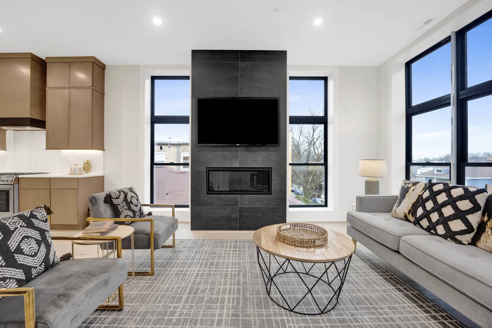 4353 N Richmond AVE #2S, Chicago, IL 60618