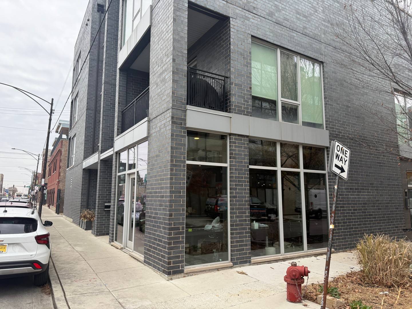 1722 W Grand AVE, Chicago, IL 60622