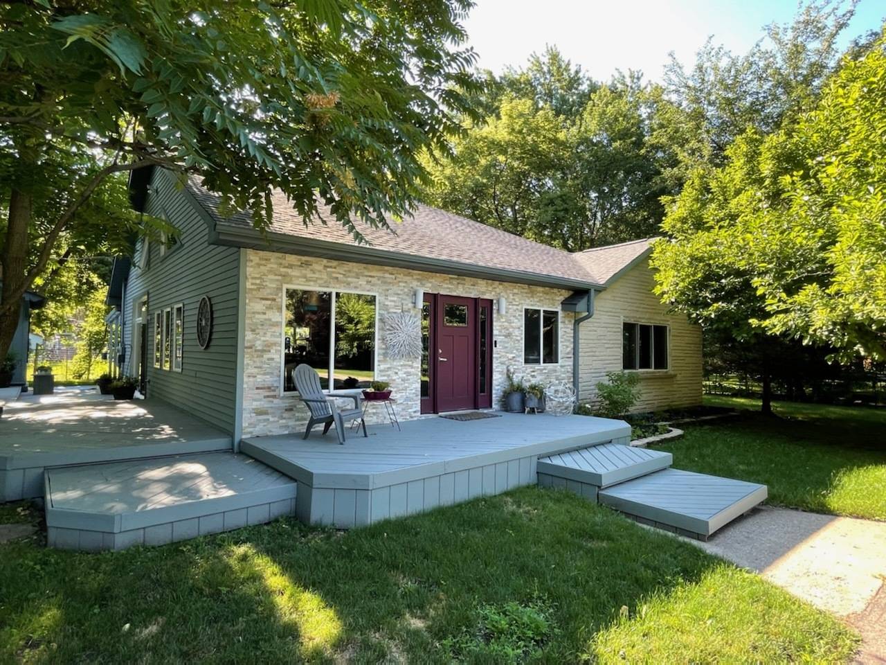 20665 Weiland RD, Lincolnshire, IL 60069