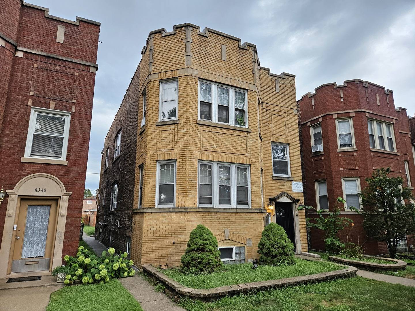 8342 S Wabash AVE, Chicago, IL 60619
