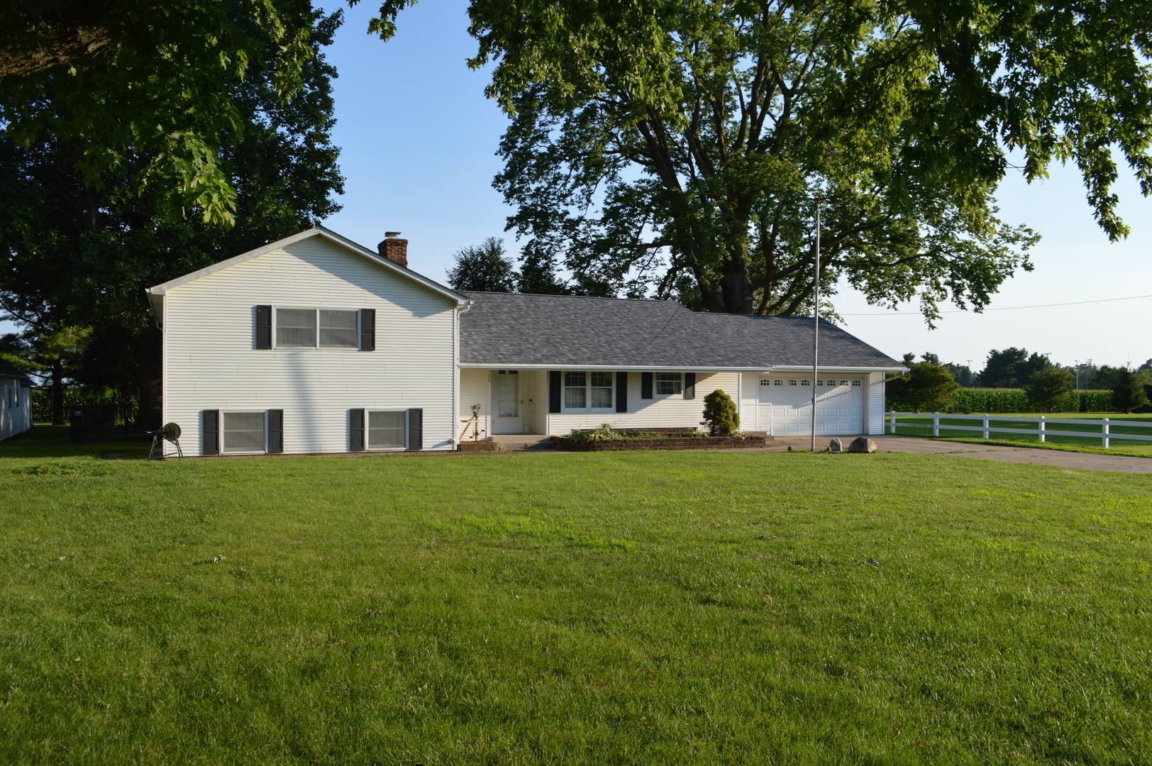 708 E Thompson ST, Princeton, IL 61356