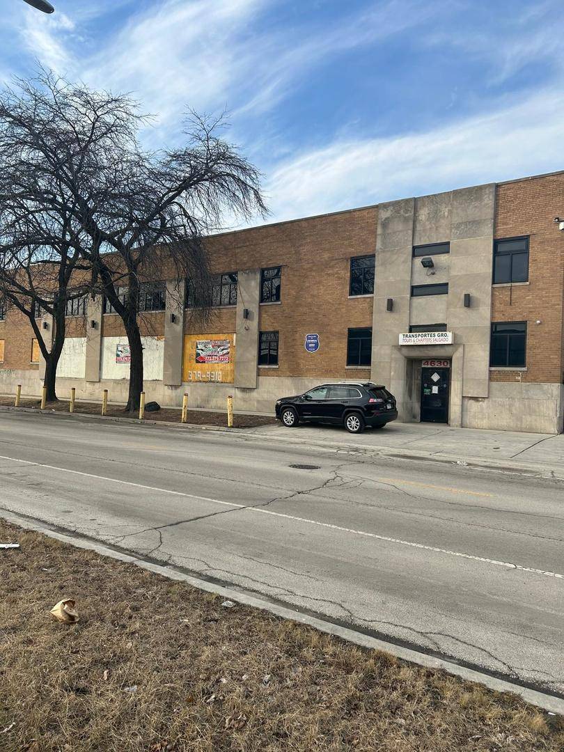 4630 W Augusta BLVD, Chicago, IL 60651