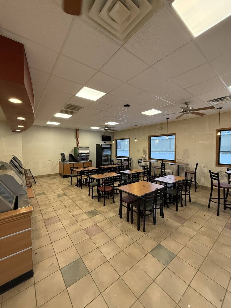 330 N 1st ST, Cuba, IL 61427