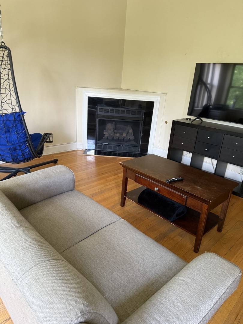 4027 W Crystal ST #2, Chicago, IL 60651