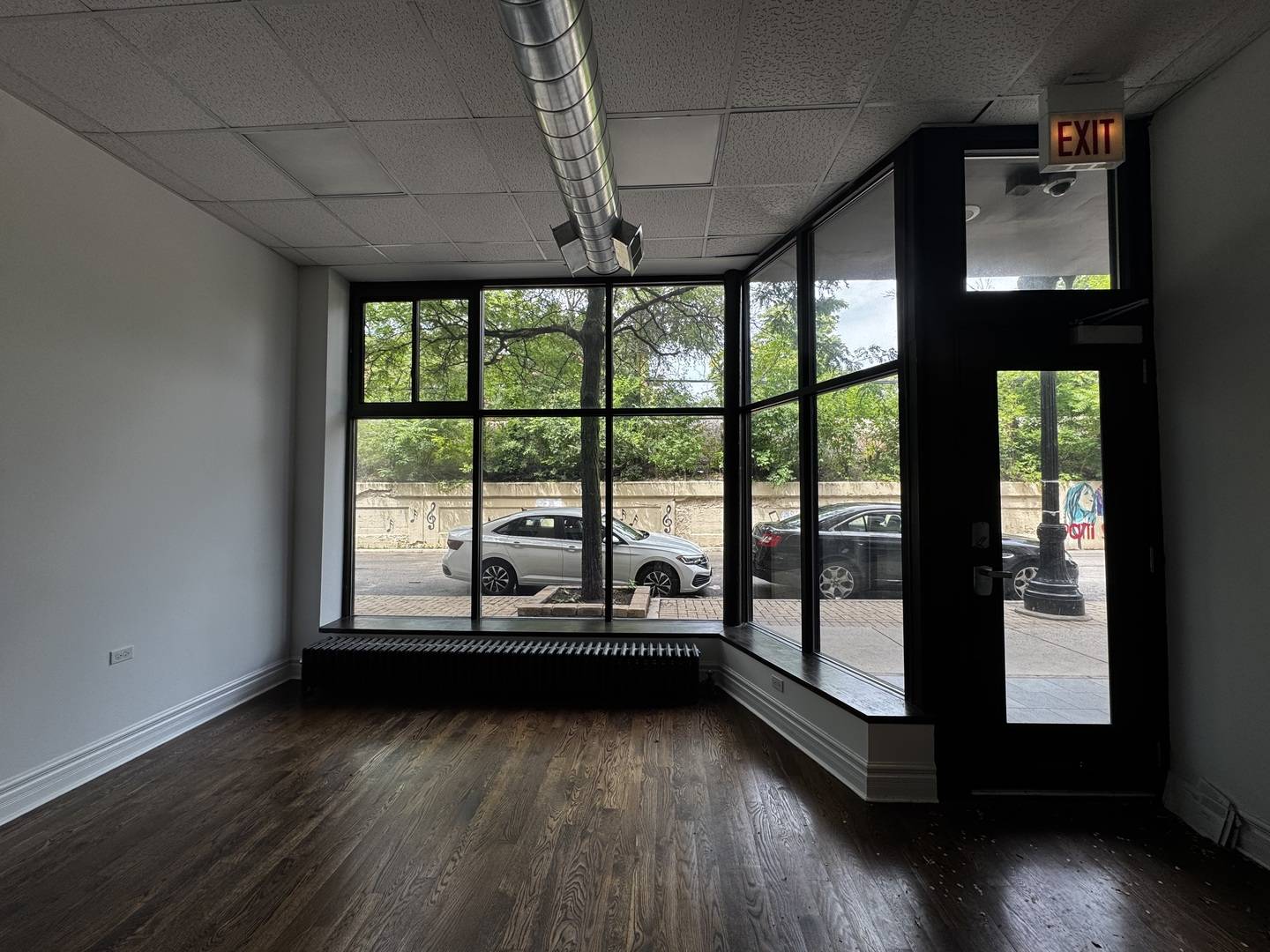 7015 N Glenwood AVE, Chicago, IL 60626