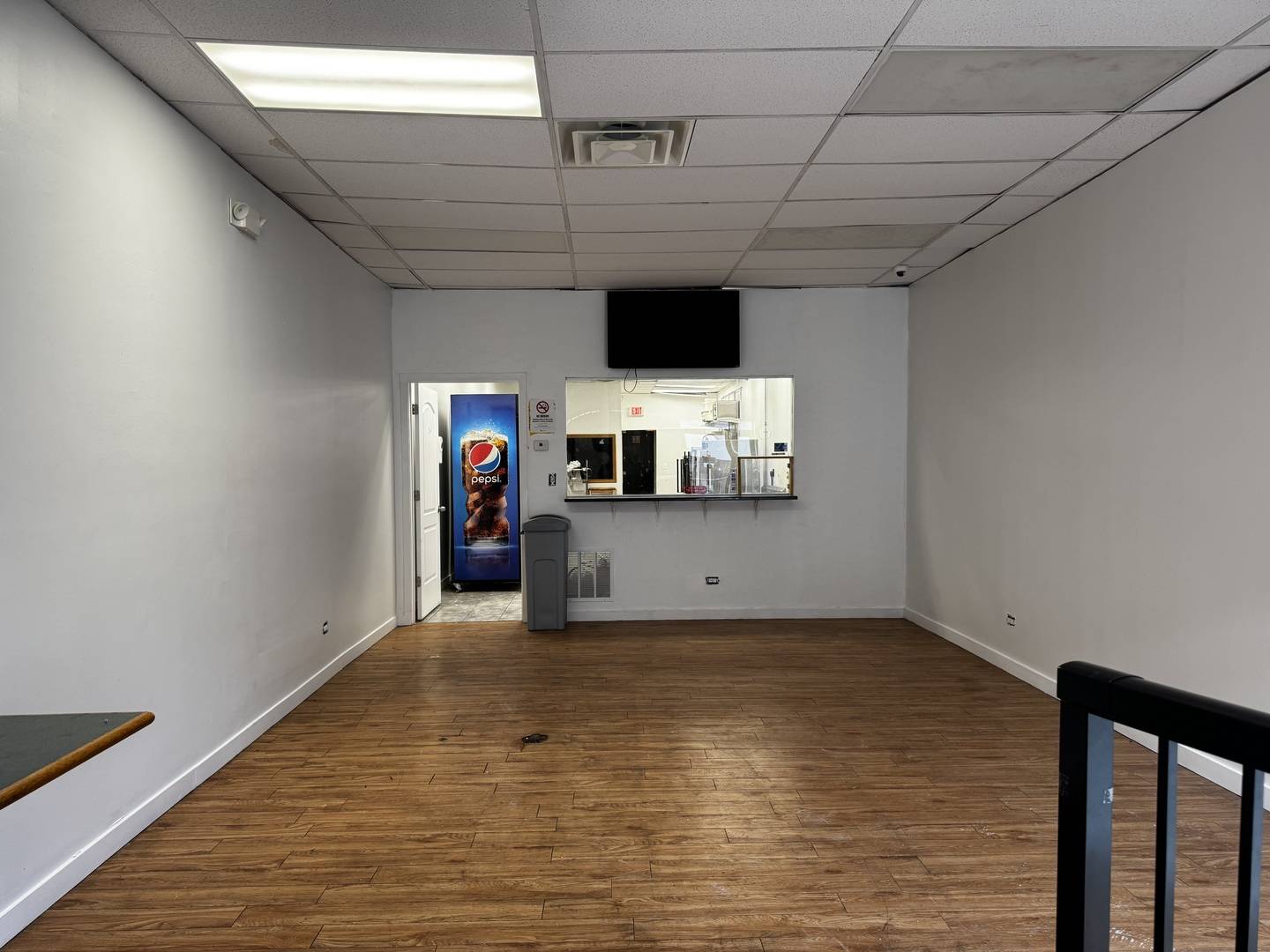 329 Howard ST, Evanston, IL 60202