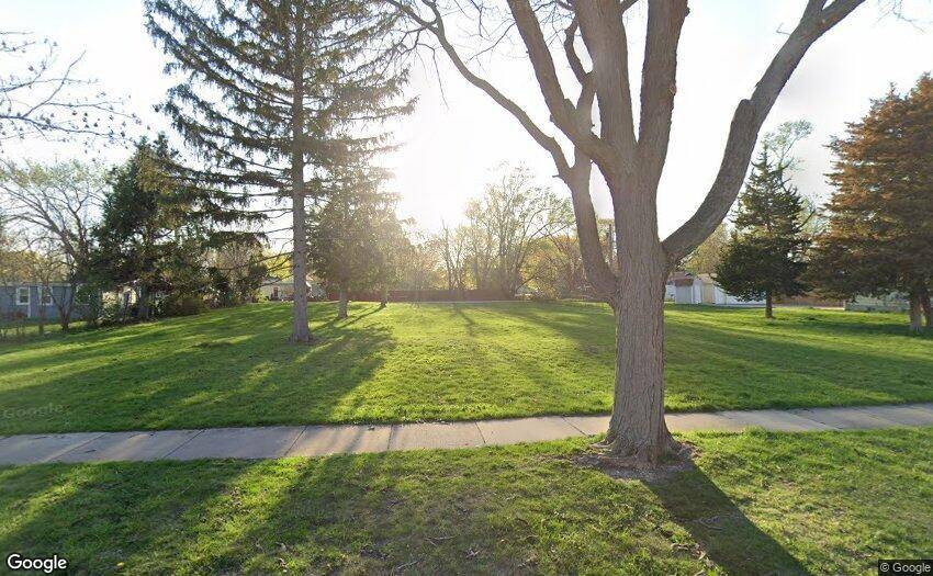 1129 Talma ST, Aurora, IL 60505