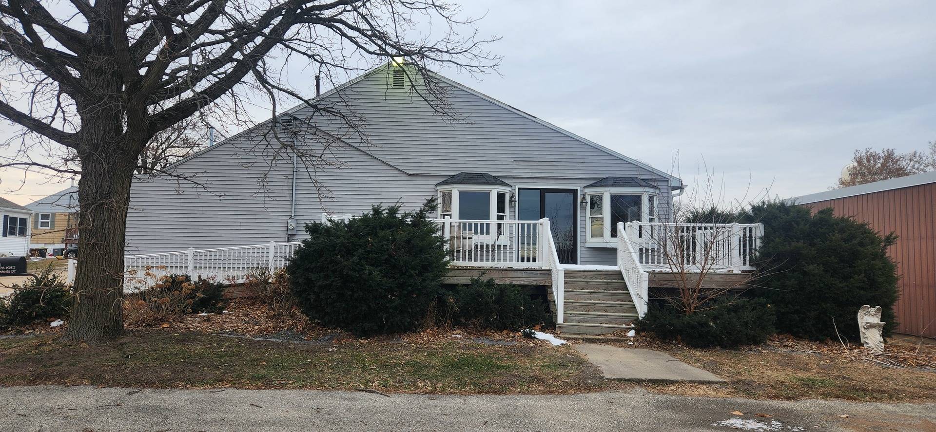 3 Victoria DR, Prophetstown, IL 61277