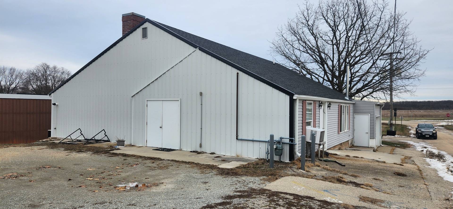 3 Victoria DR, Prophetstown, IL 61277
