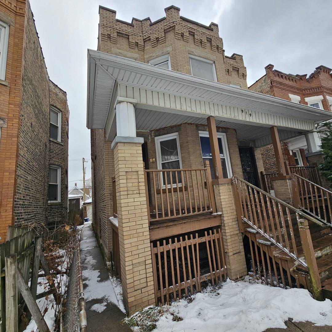 919 N Long AVE, Chicago, IL 60651