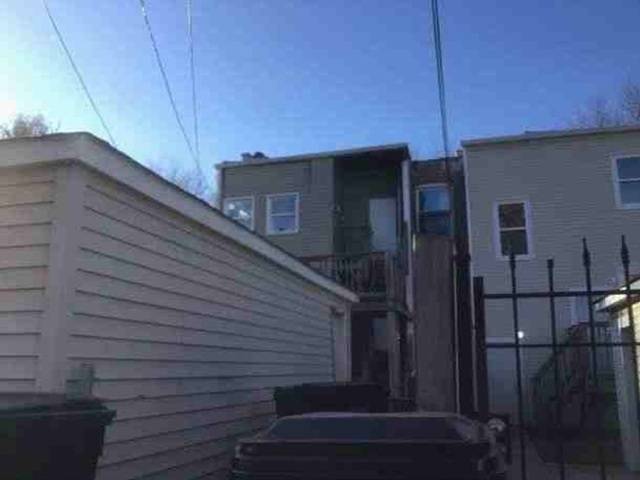 7027 S Calumet AVE, Chicago, IL 60637