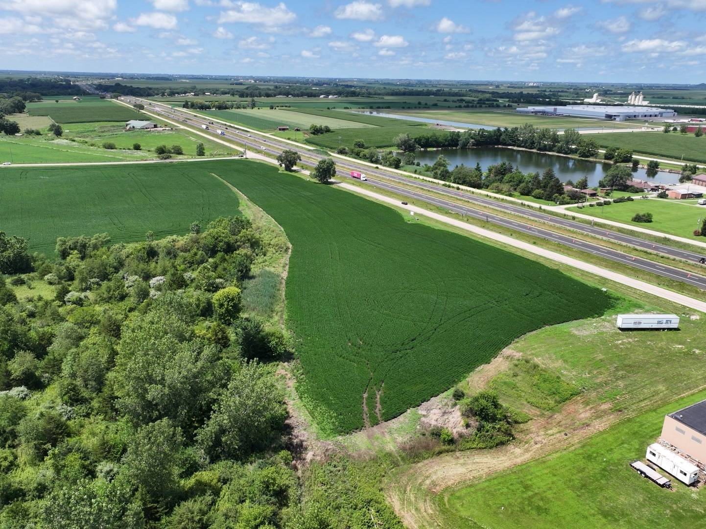 3700 Plank RD, Peru, IL 61354