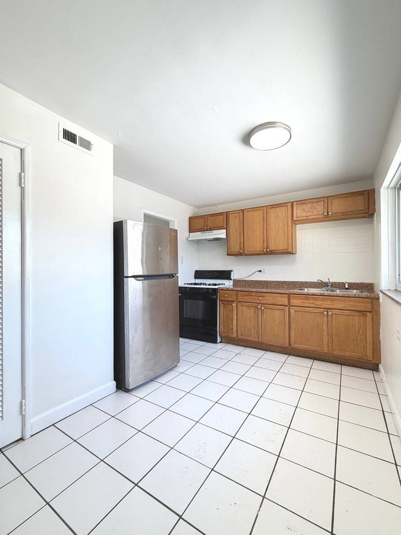 1469 Stanley BLVD, Calumet City, IL 60409