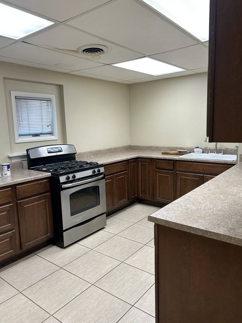 4503 W Lake ST, Melrose Park, IL 60160