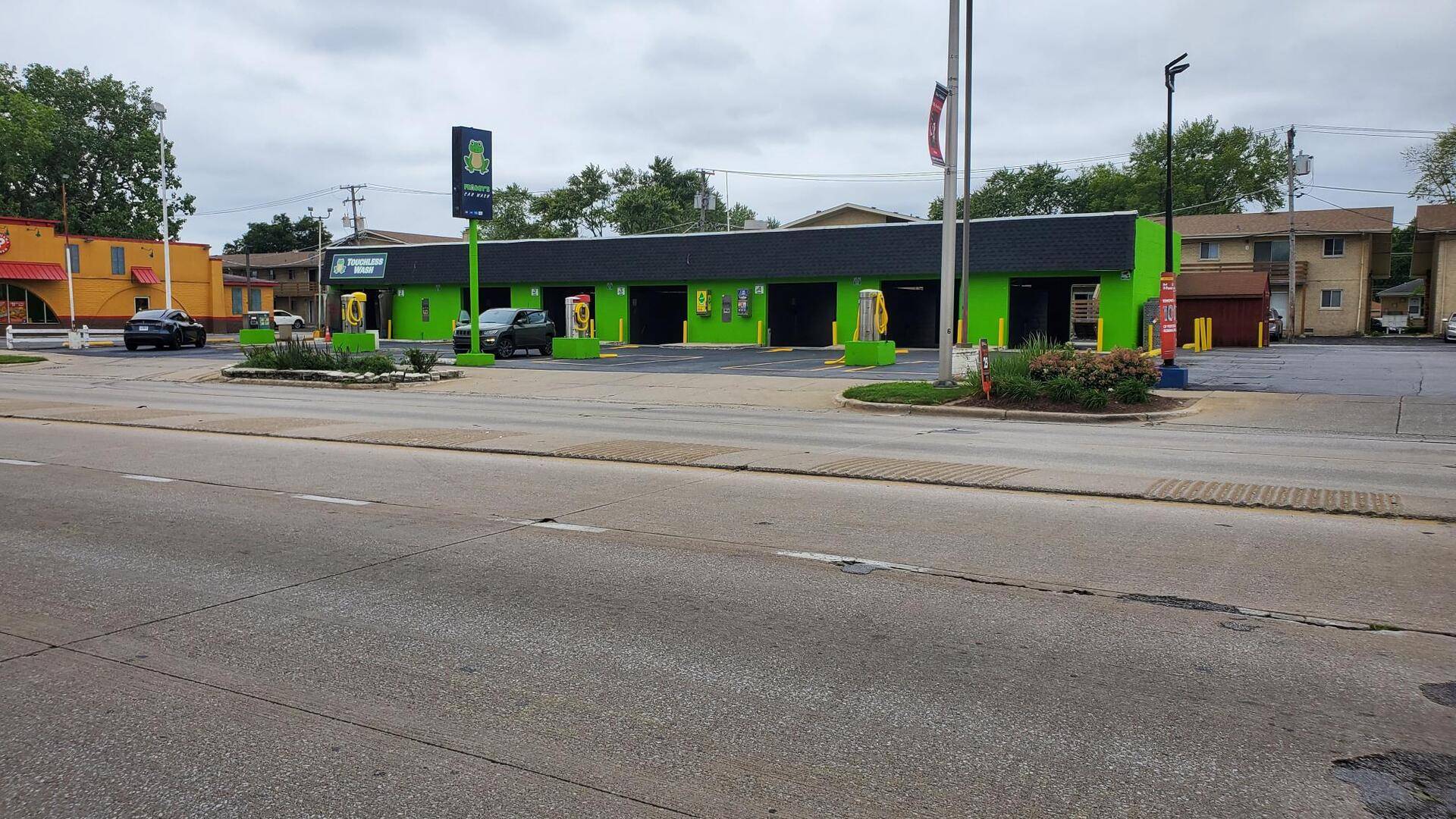 14510 Pulaski RD, Midlothian, IL 60445