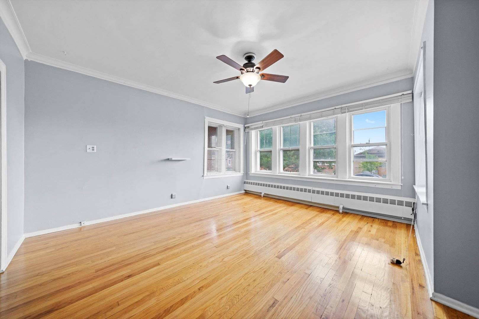 6058 S Massasoit AVE, Chicago, IL 60638