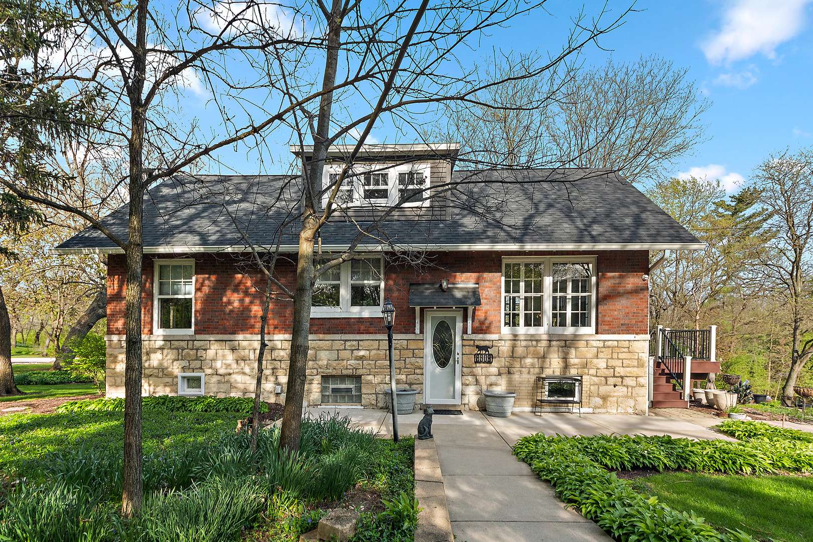 8609 W 121st ST, Palos Park, IL 60464