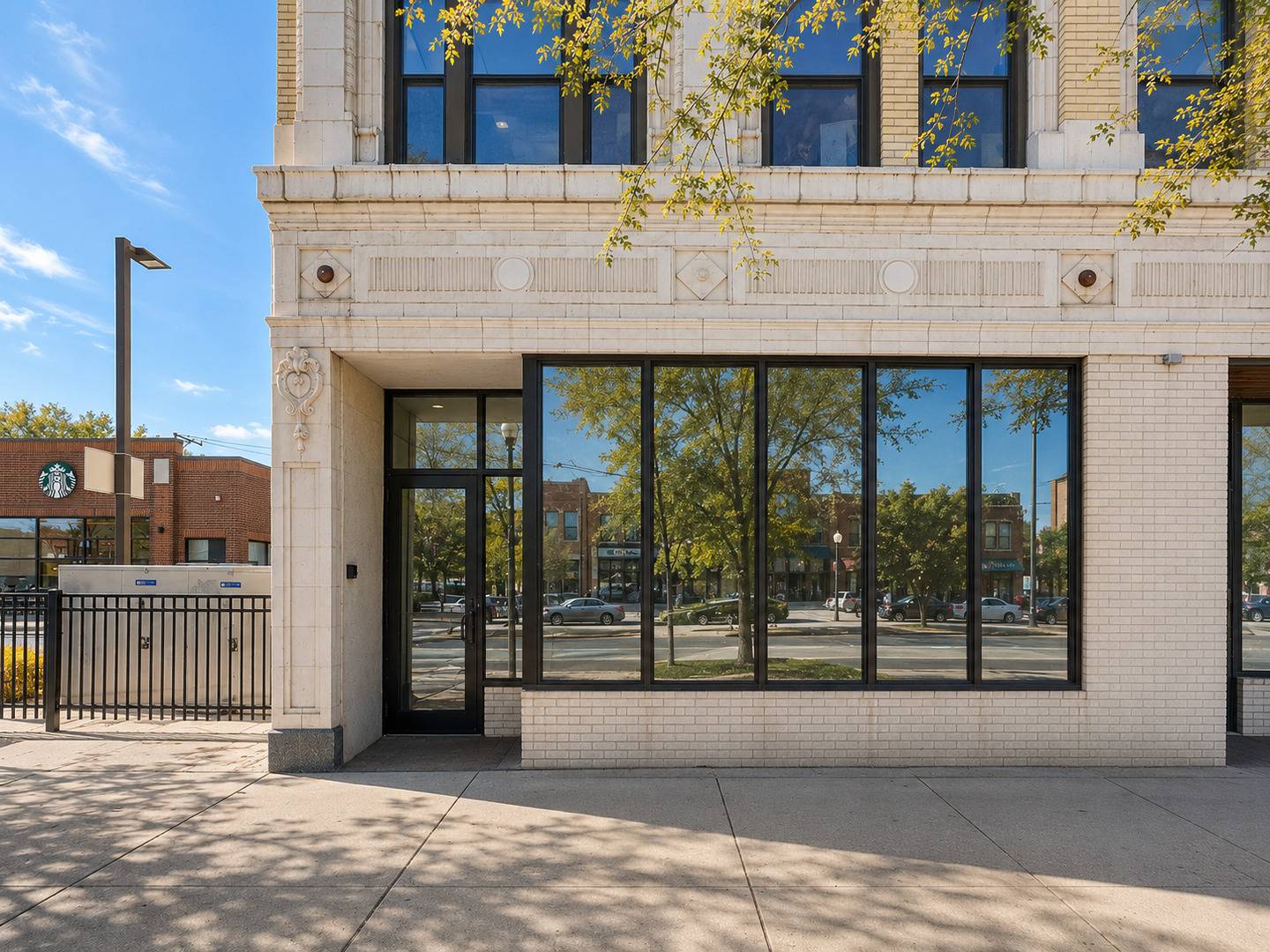 5256 N Broadway ST, Chicago, IL 60640