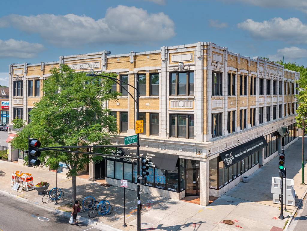 5256 N Broadway ST, Chicago, IL 60640
