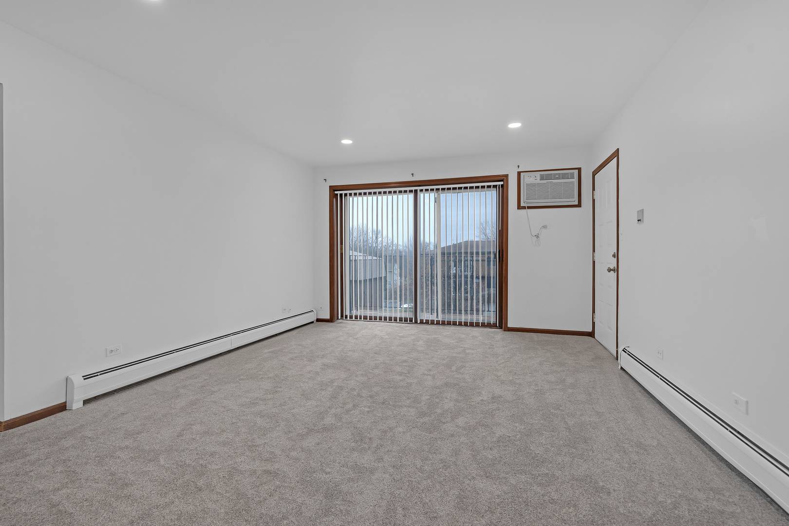 1225 Whispering Hills CT #3B, Naperville, IL 60540