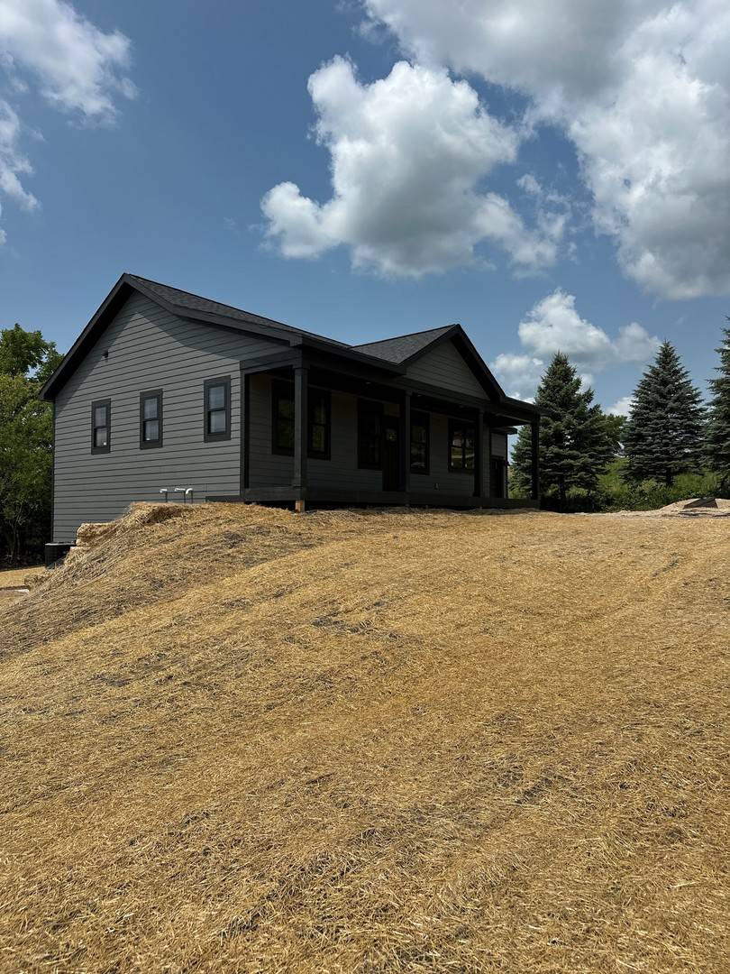3 Harvest LN, Galena, IL 61036